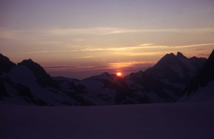 Lever_sur_le_Glacier_Blanc.jpg